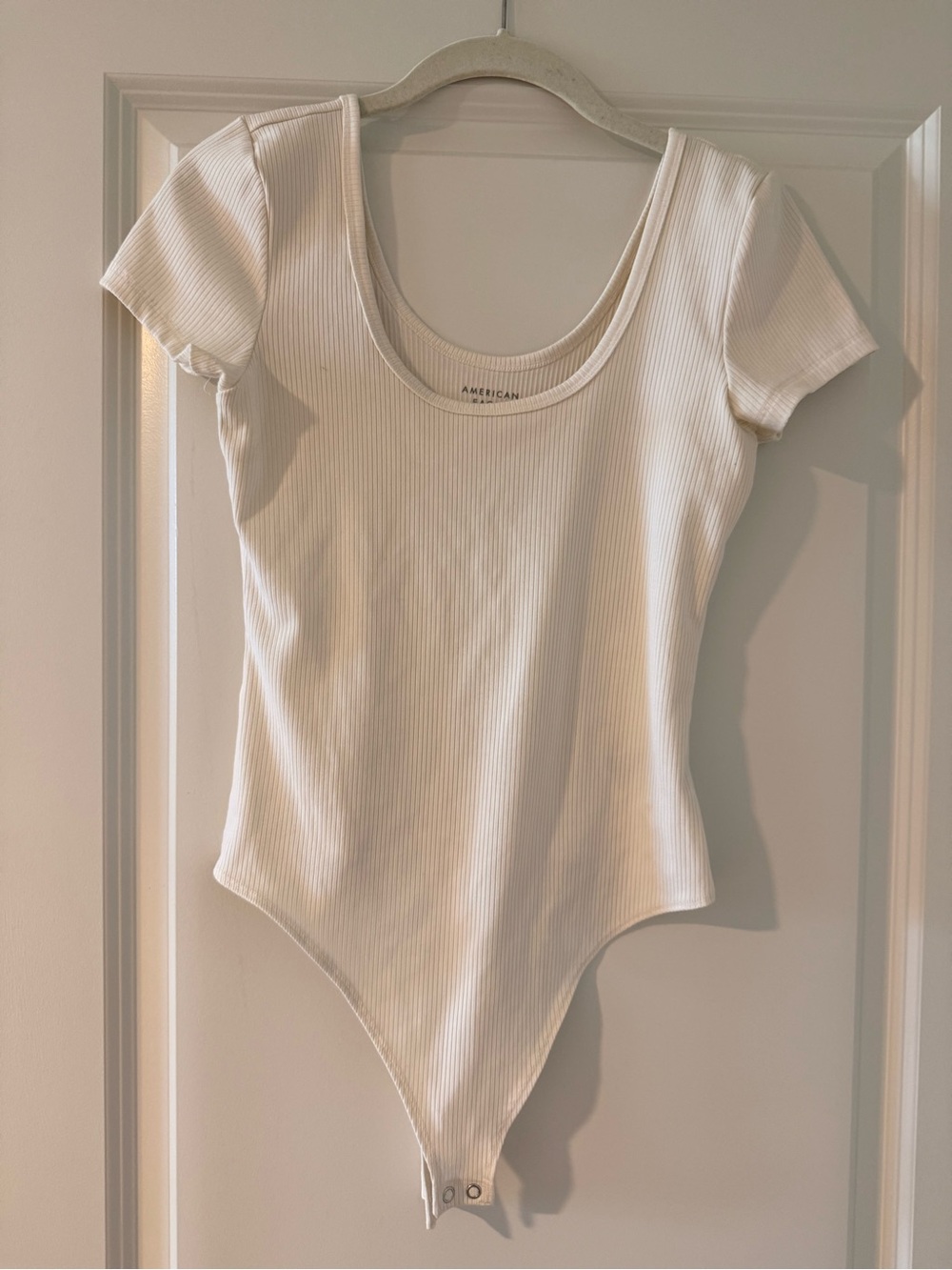 American Eagle Outfitters Off-White Ribbed Short-Sleeve Bodysuit